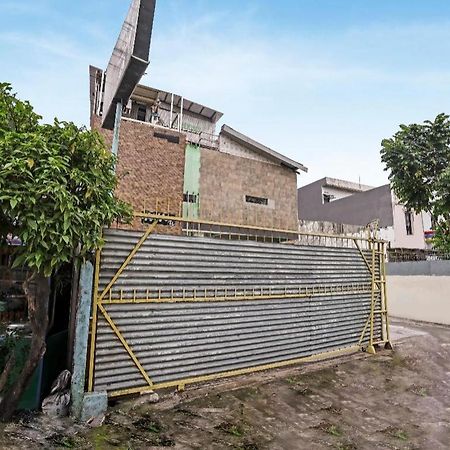 Oyo 90158 Hotel Lendosis Perintis Kemerdekaan Palembang Esterno foto