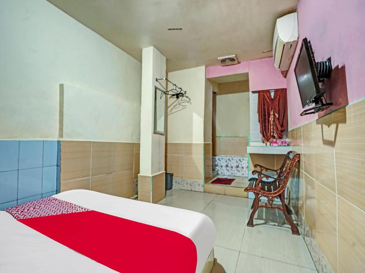 Oyo 90158 Hotel Lendosis Perintis Kemerdekaan Palembang Esterno foto