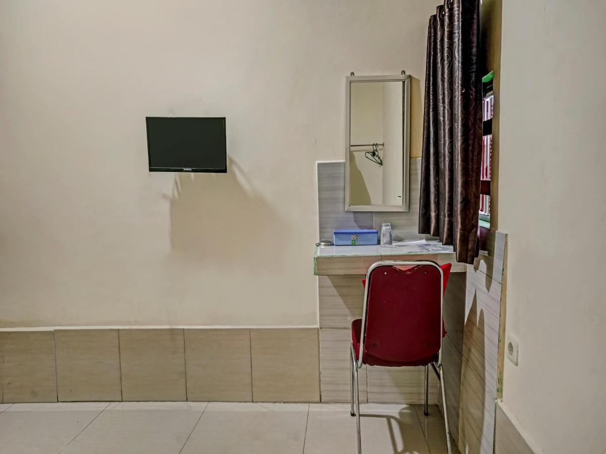 Oyo 90158 Hotel Lendosis Perintis Kemerdekaan Palembang Esterno foto
