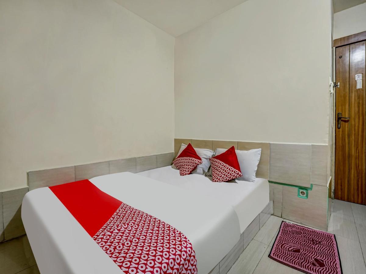 Oyo 90158 Hotel Lendosis Perintis Kemerdekaan Palembang Esterno foto