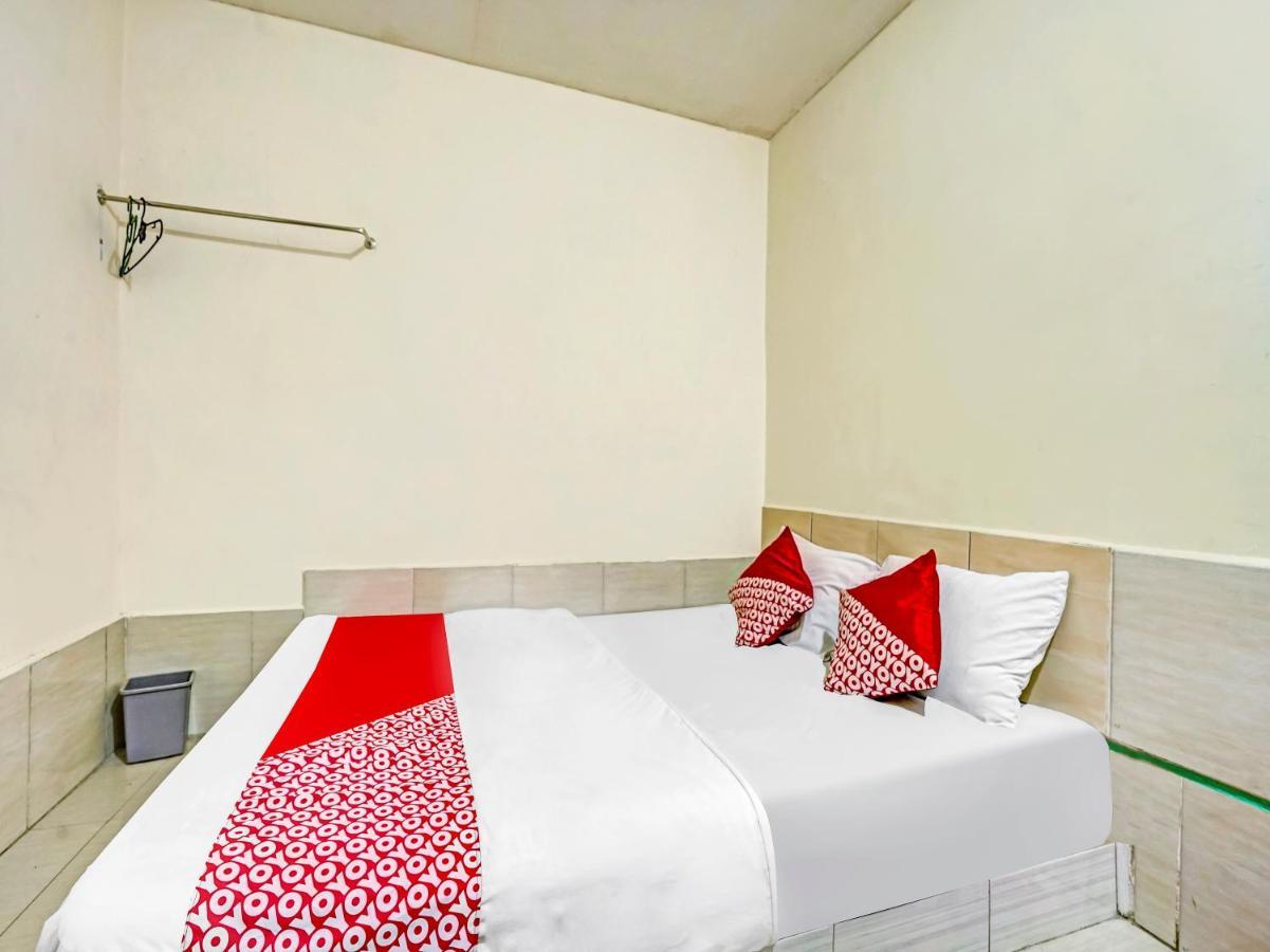 Oyo 90158 Hotel Lendosis Perintis Kemerdekaan Palembang Esterno foto