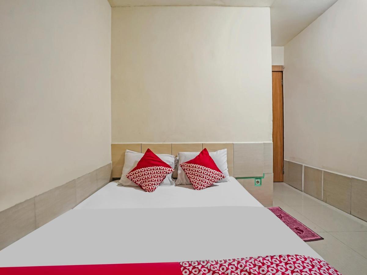 Oyo 90158 Hotel Lendosis Perintis Kemerdekaan Palembang Esterno foto